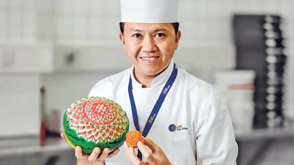 Somlux Ouklai, Thai chef