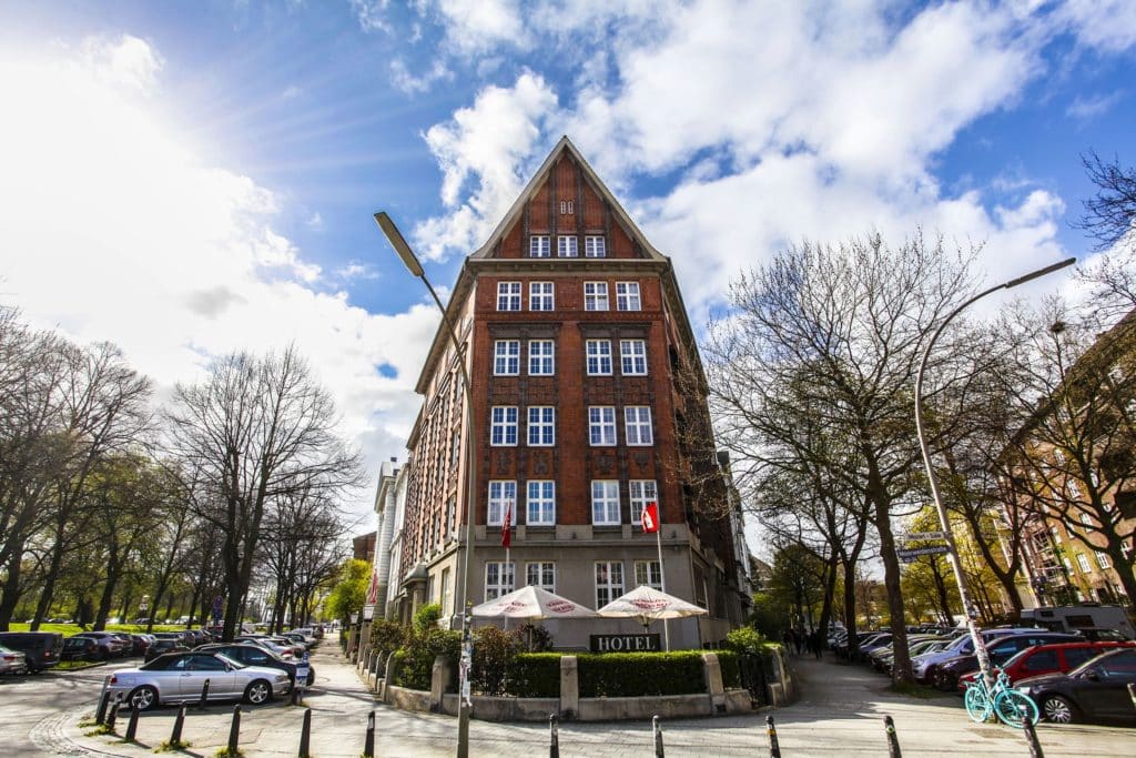 Das Hotel Wagner Hamburg und Fresena im Dammtorpalais (Aussenansicht) - (Foto: Hotel Wagner Hamburg)